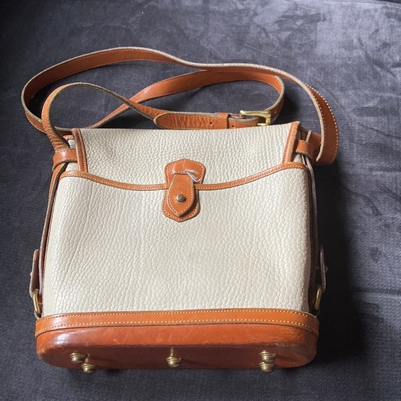 Dooney and Bourke vintage leather bag - Picture 2 of 8